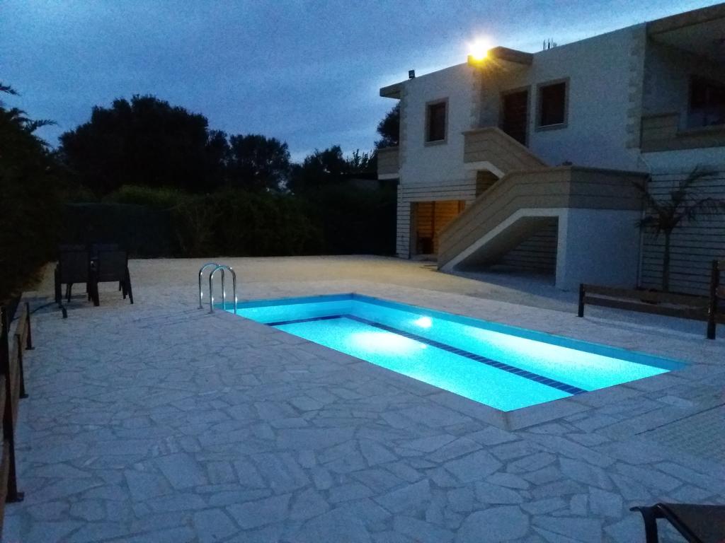 Villa Ikaros Kalamítsion Amigdhálion Екстериор снимка